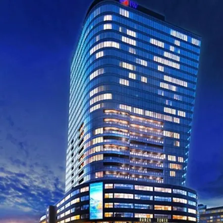 Hanza Tower Downtown 20 Pool & Jacuzzi Daire